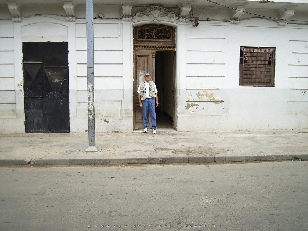 037-ORAN-Juin06-rue Eugene Lallement.jpg - Unicode